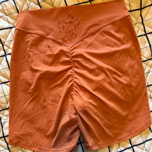 Gymshark shorts - Picture 2 of 4